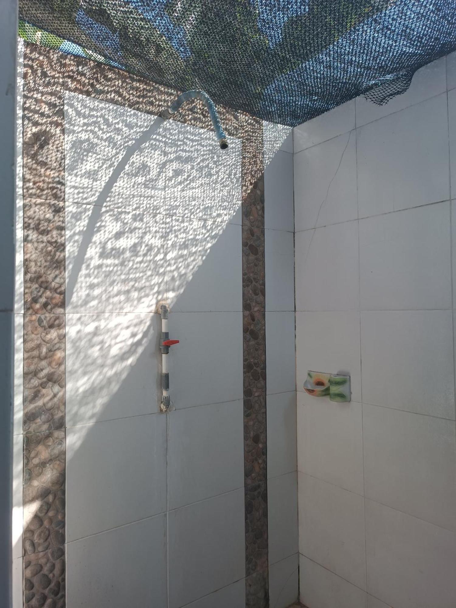 Solla_Homestay غيلي آير المظهر الخارجي الصورة